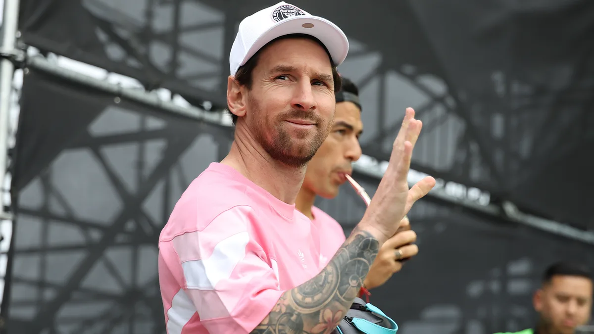 Lionel Messi étourdie les supporters de l’Inter Miami avec un nouveau look et les fans disent tous la même chose – les nouvelles du football