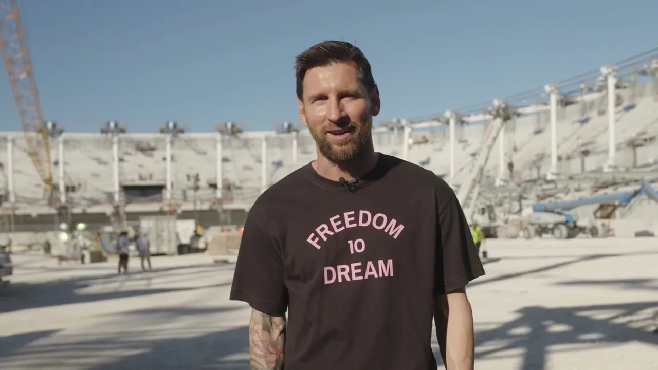 MESSI et Inter Miami : Leo Messi parle de RENOUVELER LE CONTRAT et de pouvoir jouer au stade Miami Freedom Park