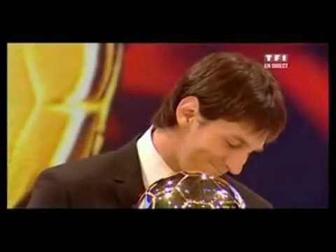 Lionel Messi entrega Balon de Oro