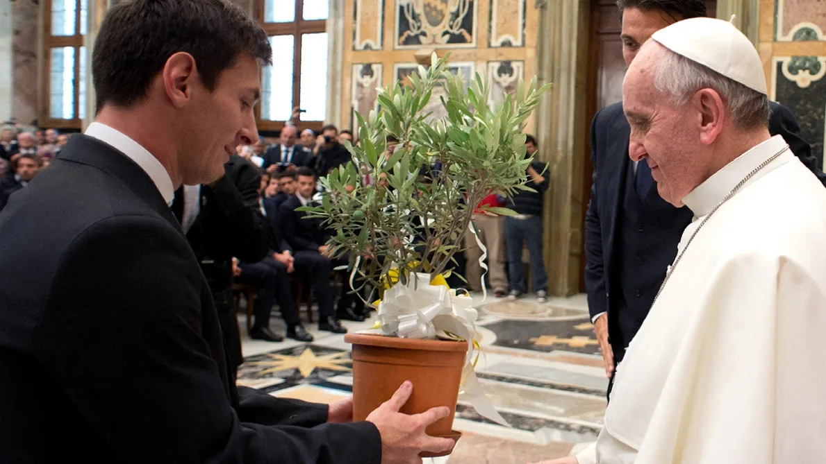 « Vous allez nous manquer »: Lionel Messi rend un vibrant hommage au pape François