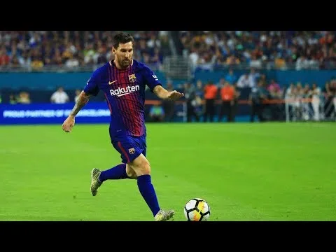 Lionel Messi ● Despacito ● Skills & Goals 2017-2018