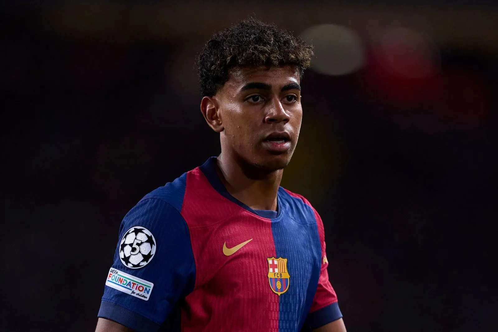 Barcelone a une solution pour empêcher Lamine Yamal de suivre le chemin de Lionel Messi dans un aspect
