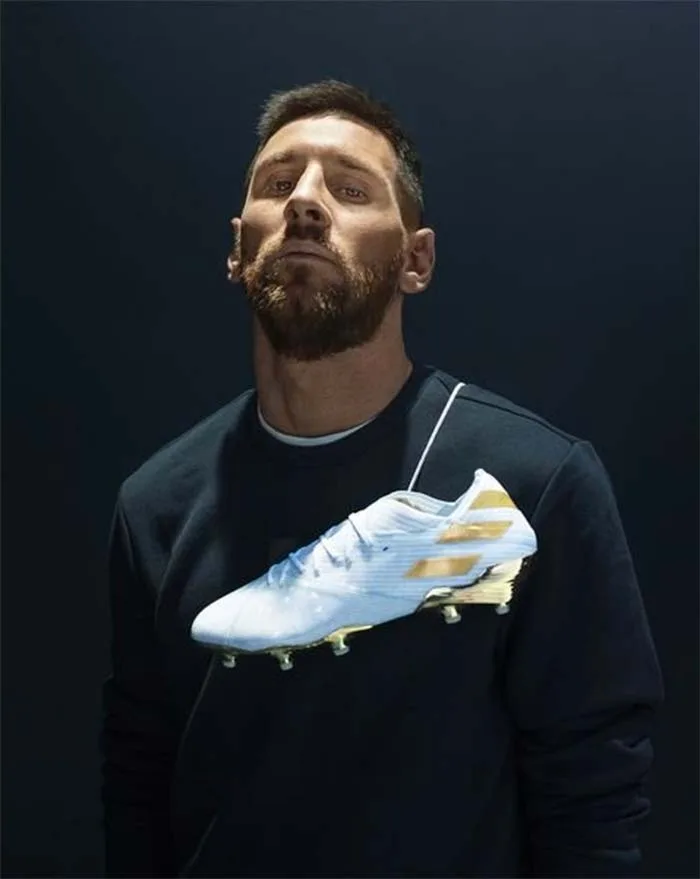 Lionel Messi : une chaussure spéciale pour fêter ses 15 ans de carrière