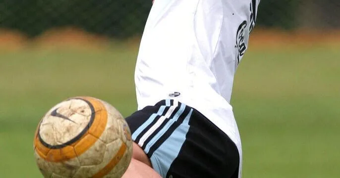 Aujourd’hui dans les sports, Lionel Messi, 17 mai, 17 ans, marque son premier but de ligue senior pour le FC Barcelone