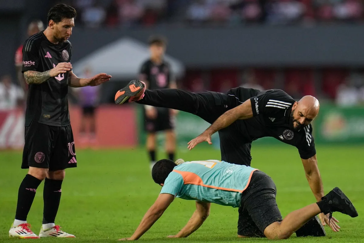Le garde du corps de Lionel Messi est interdit de touche pendant les jeux Inter Miami