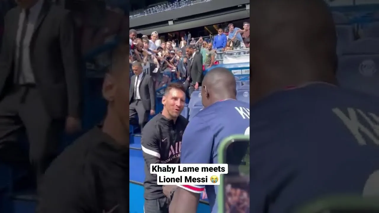 Lionel Messi meets Khaby Lame 🙏