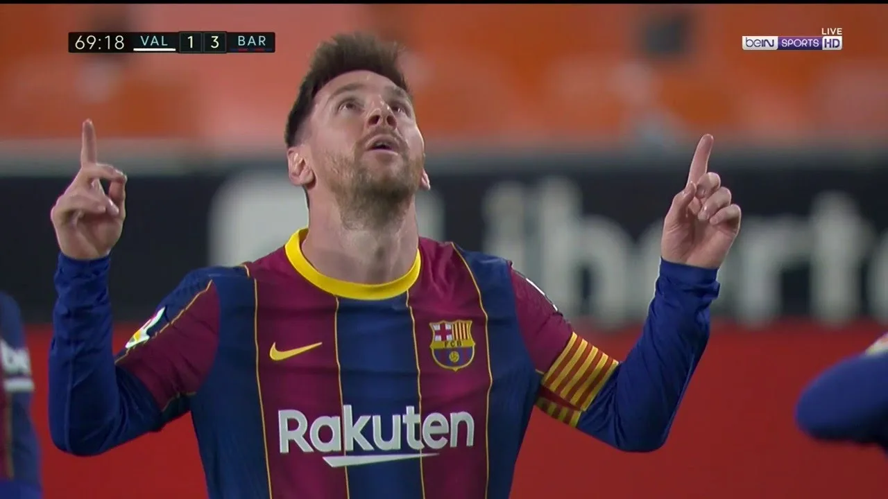 Leo Messi scores yet another stunning free kick | Valencia