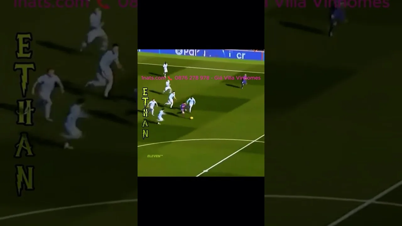 ⚽️ Compétences de dribble de Messi 💎 Leo Messi dribble le ballon depuis chez lui, déchirant toute la défense en un instant