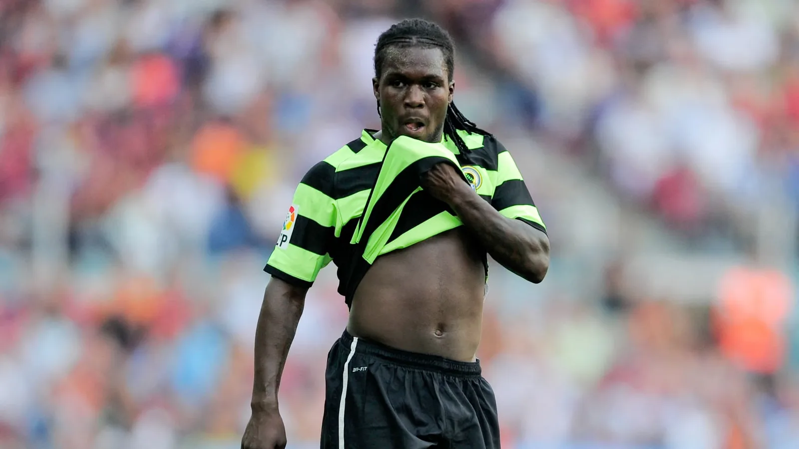 Ancien joueur du Real, Royston Drenthe raconte le jour où Lionel Messi l’a qualifié de « noir de merde »