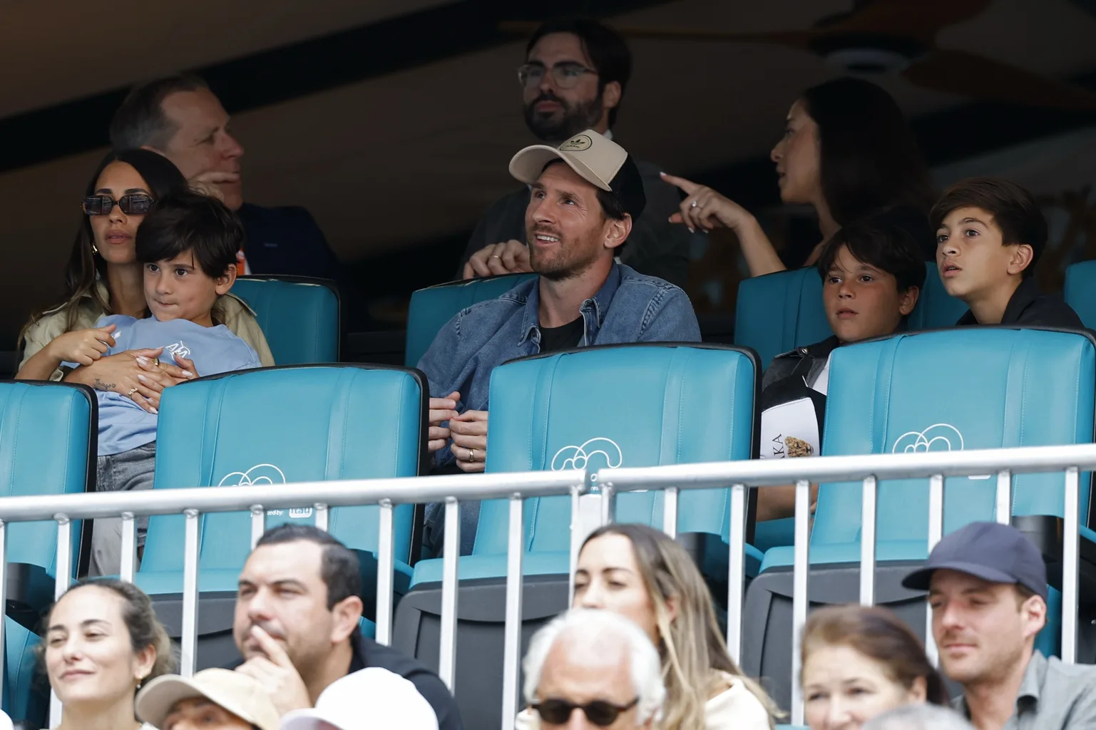 La réponse ardente de Lionel Messi au défi d’Andy Murray étimule la controverse – des détails choquants dévoilés