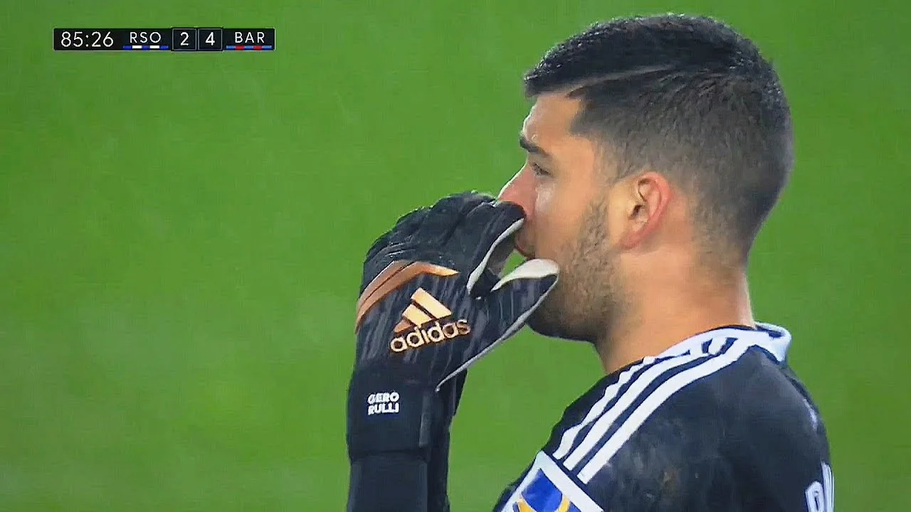Goalkeepers Still Searching for Ball ● Shocked by Lionel