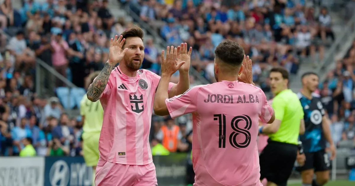 Jordi Alba stylos Inter Miami Extension alors que Wait continue pour le verdict de Lionel Messi