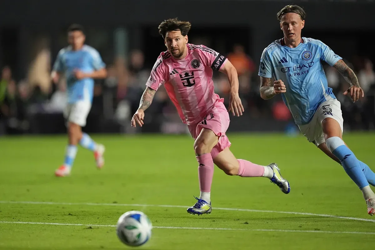 Les 2 passes décisives de Lionel Messi aident Inter Miami Battle avec 10 hommes et sécurisé contre NYCFC