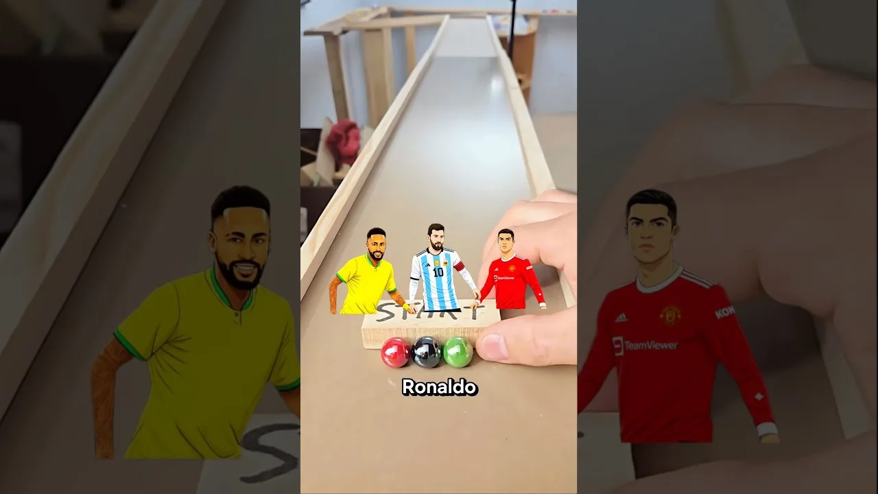 Cristiano Ronaldo vs Lionel Messi vs Neymar ! Qui sera le vrai KING⚽🤯😍!! #shorts