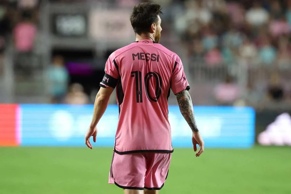 Lionel Messi rajeuni : la star s’offre un tout nouveau look(photo)