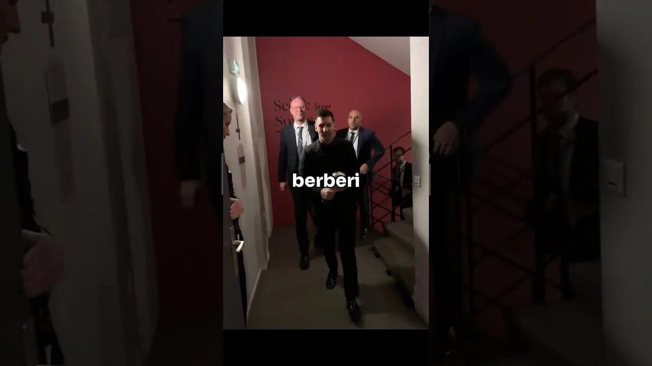 Lionel Messi’nin ilginç berberi… #shorts