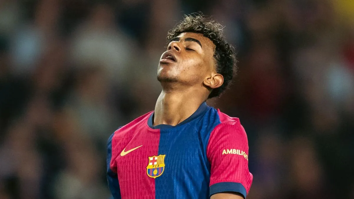 Lionel Messi adoube Lamine Yamal