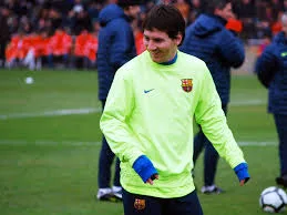Milei denigra a Lionel Messi – ( Javier Milei contra Messi ) Santiago Cuneo