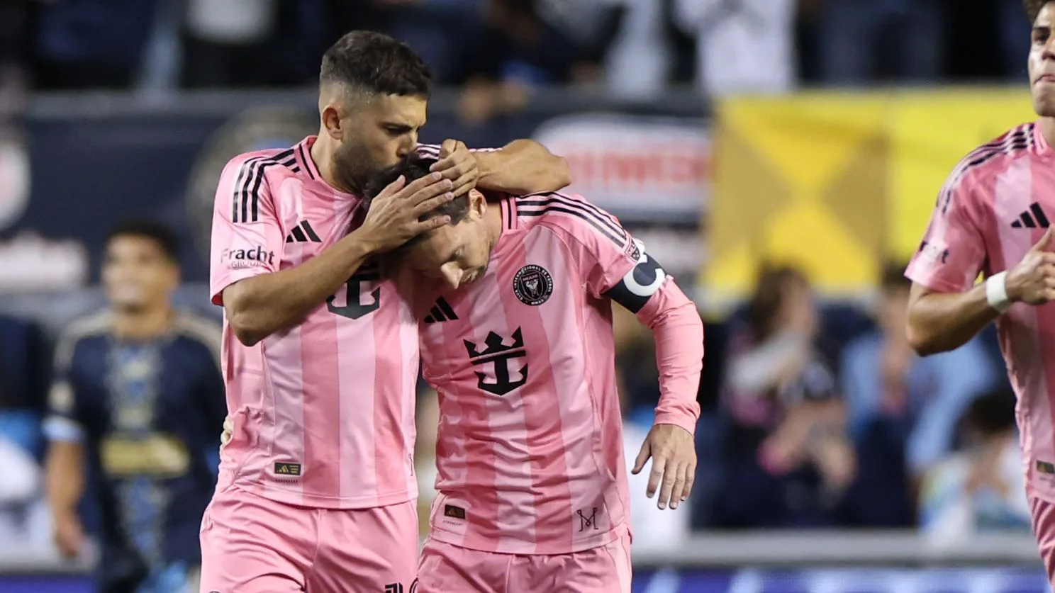 REGARDER: Lionel Messi marque le coup franc à l’extérieur de ce monde pour déclencher l’Inter Miami Comeback contre Quinn Sullivan et le Philadelphia Union