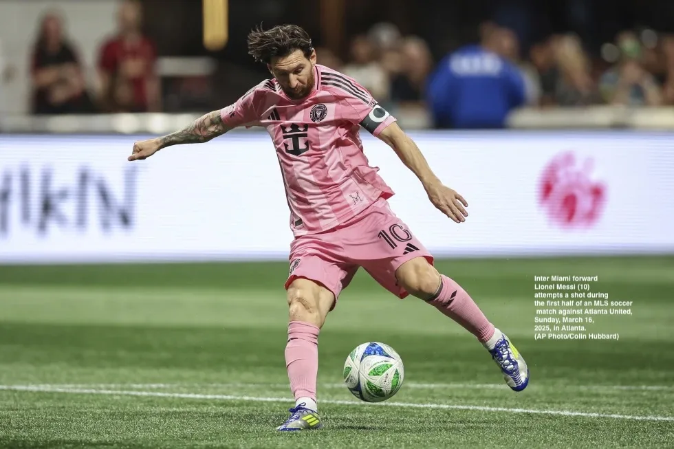 Lionel Messi et Inter Miami réalisent un rallye de 3 buts pour les tête de la FC et de la CONCACAF Champions Cup Semis / Lionel Messi et Inter Miami réaliser un rallye de 3 buts pour les top LAFC et faire de la Coupe des Champions CONCACAF Semise