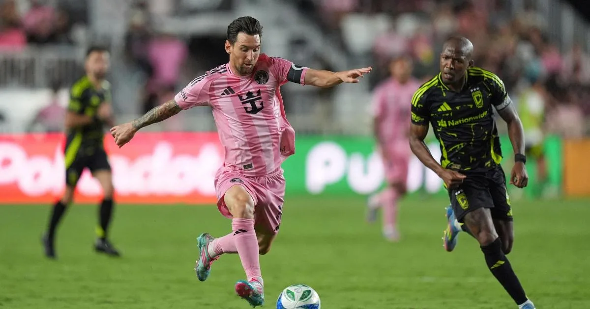 Lionel Messi marque deux fois et ajoute deux passes décisives alors qu’Inter Miami a battu Columbus Crew