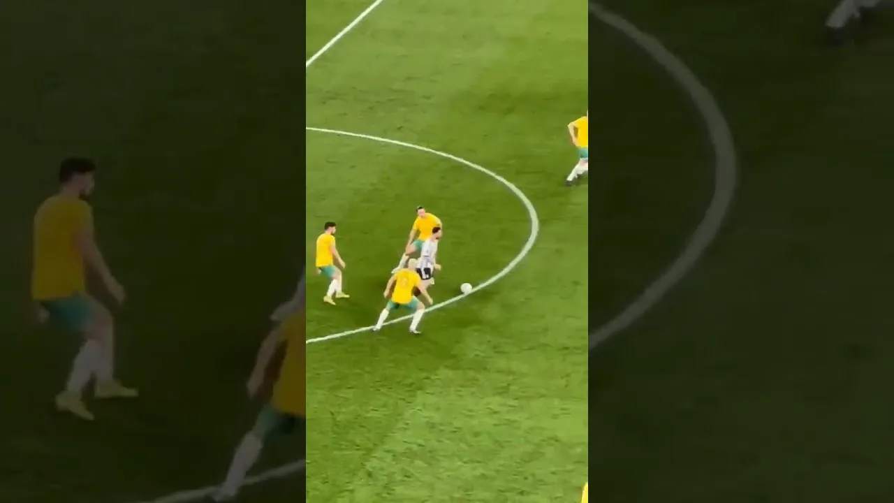 Lionel Messi Dribble of The Year 🔥🐐