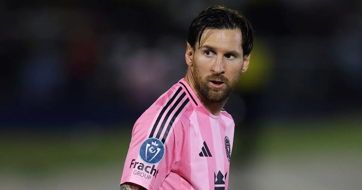 Man United a donné une instruction de transfert de 30 millions de livres sterling après les conseils de Lionel Messi et la comparaison Xavi