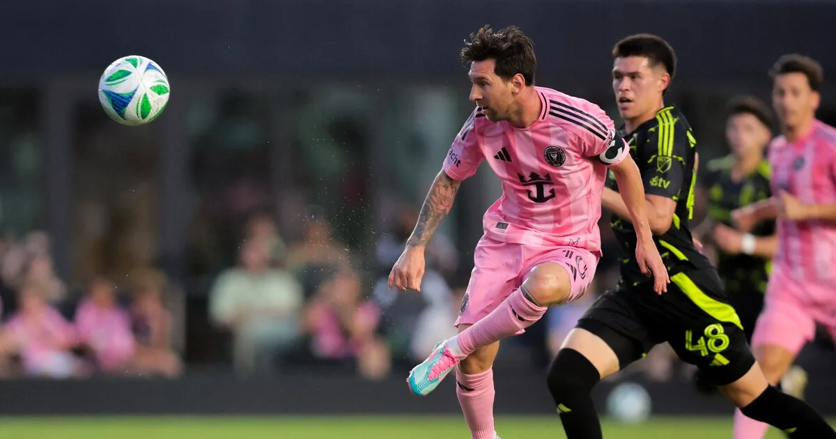 Le spectacle de Lionel Messi dans Inter Miami Victory: Half of Court et deux buts en dix minutes