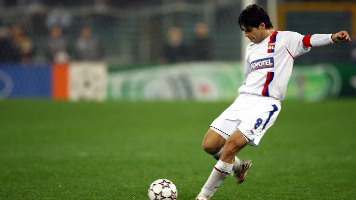 Juninho a snobé Cristiano Ronaldo et Lionel Messi en nommant le meilleur preneur de coups francs du football moderne – Ligue des champions