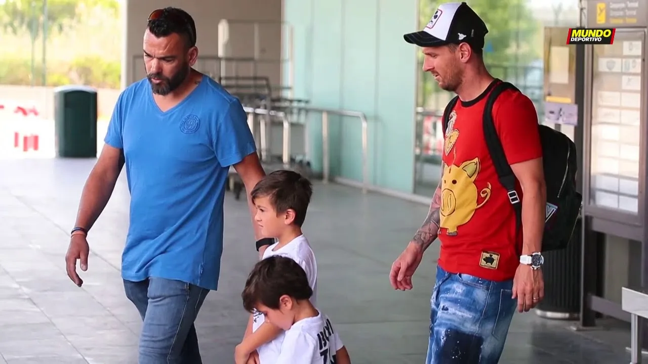 Leo Messi llega a Barcelona tras sus vacaciones estivales
