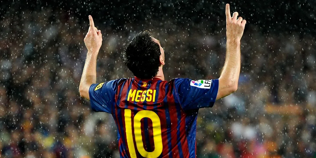 Lionel Messi et Rebik Anadol Collabor FORT PRÉFORMA
