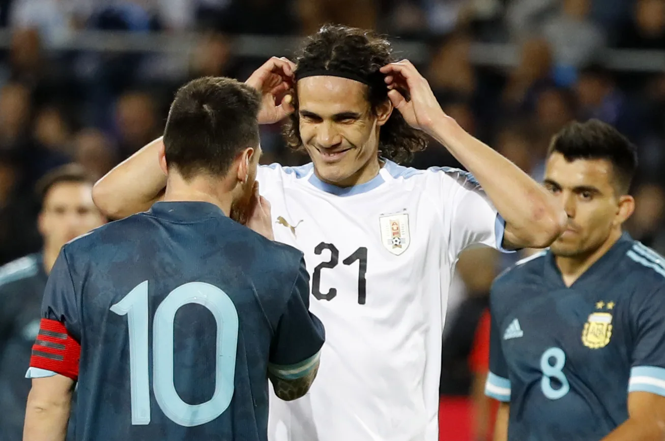 «  Chaque fois que vous voulez  » – les joueurs forcés d’intervenir après une réponse à Cold Lionel Messi à l’offre de combat Edinson Cavani
