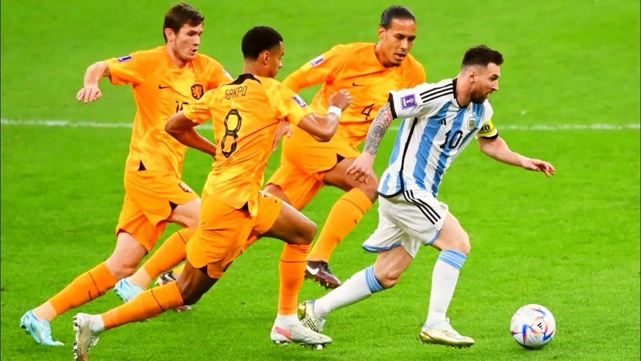 Lionel Messi Skills That Shocked the World 😱