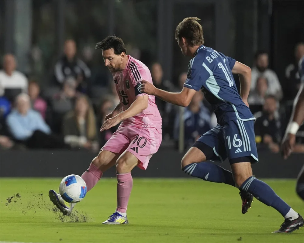 Lionel Messi frappe tôt, Inter Miami Beats Sporting KC 3-1 pour avancer dans la Coupe des champions