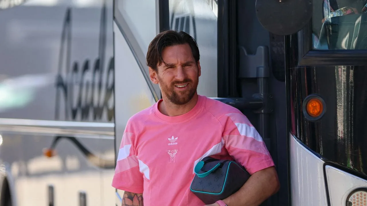 Leo Messi et sa Rolex la plus exclusive: le «rose» de Daytona qui le confirme comme une légende du style