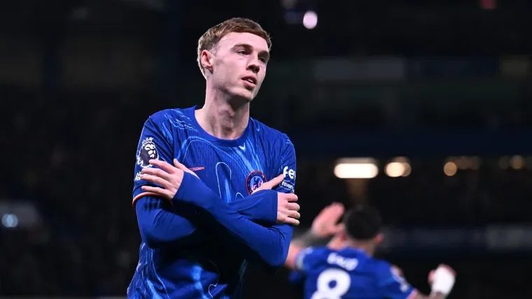 Cole Palmer par rapport à Lionel Messi après la victoire du titre de la ligue de la conférence de Chelsea