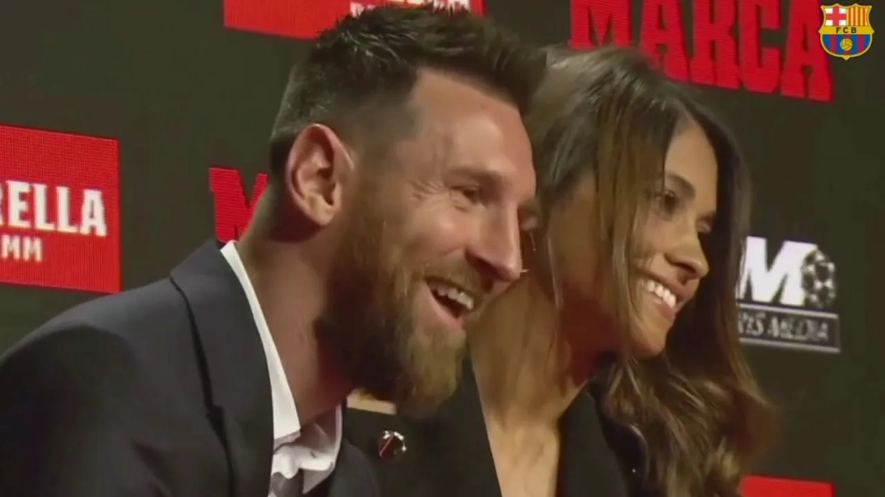 Lionel Messi receive his 6th Golden Shoe