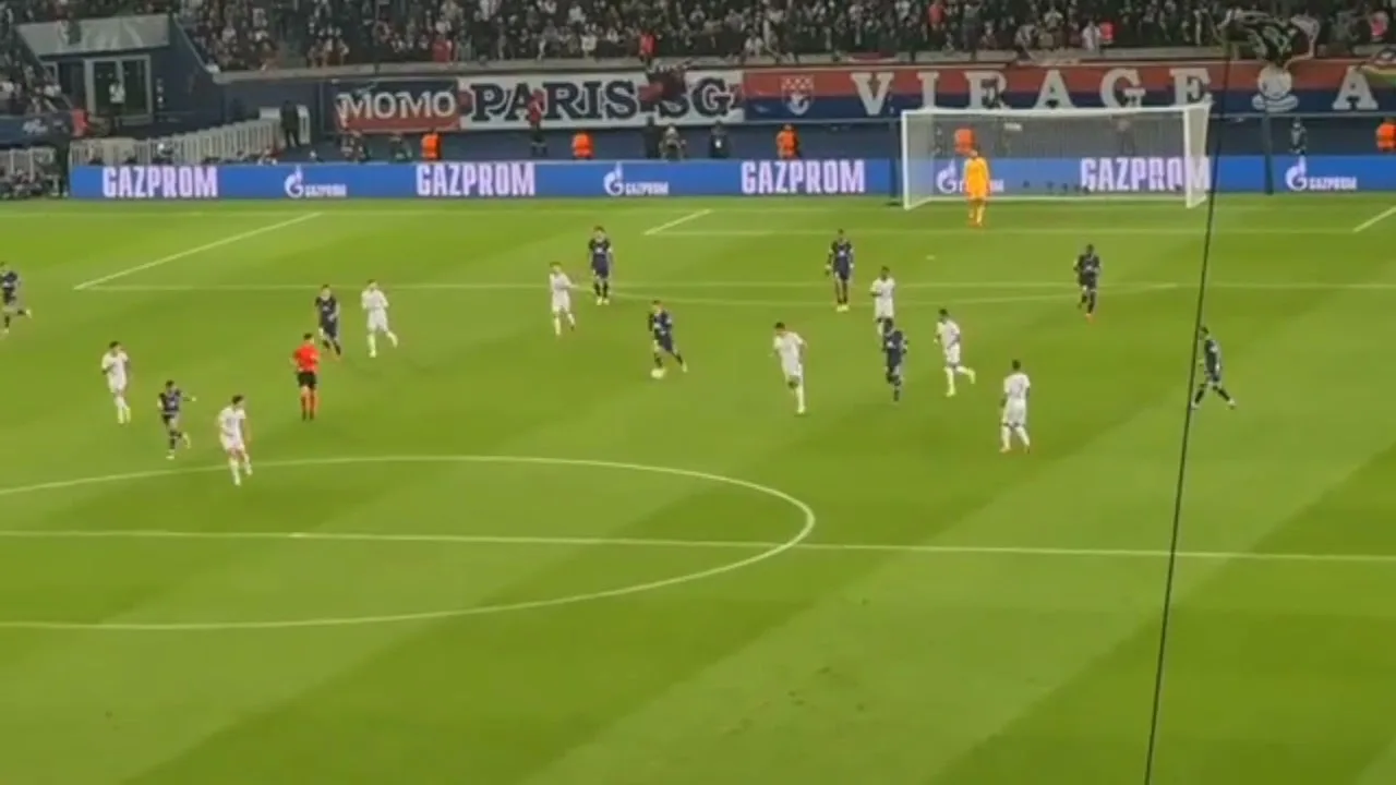 El primer gol de Messi con el PSG desde la tribuna