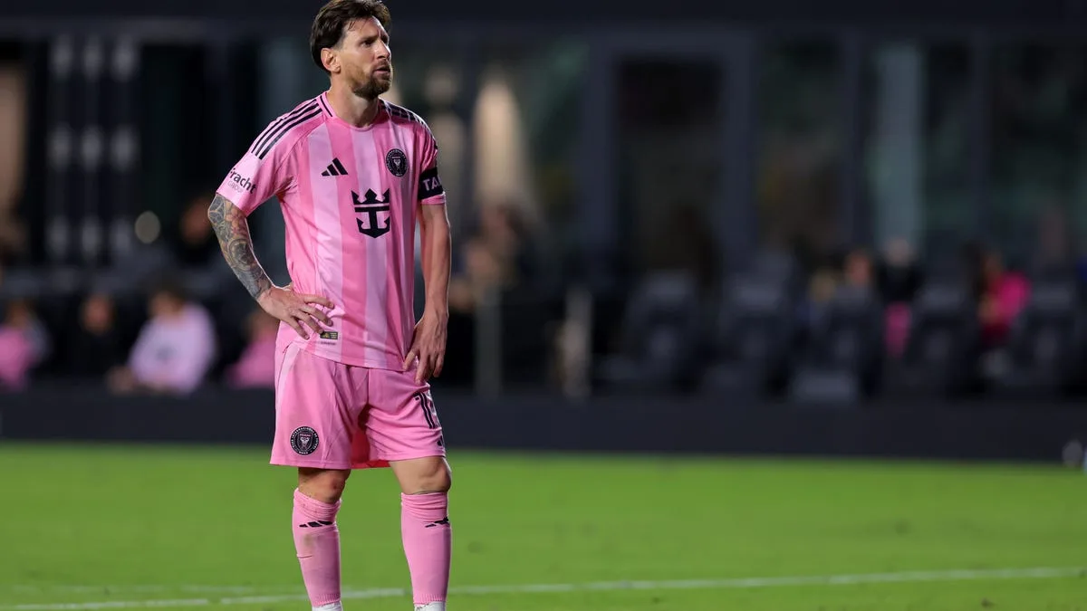 Lionel Messi a été condamné à une amende par MLS pour le cou de l’entraîneur de NYCFC