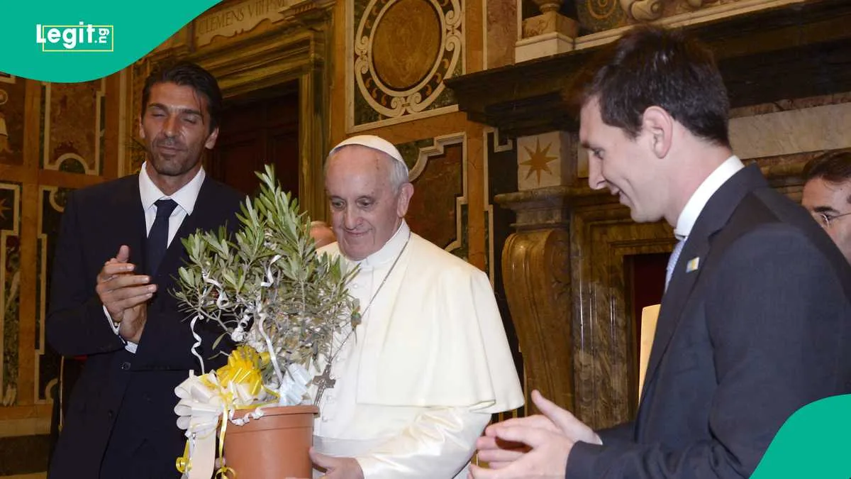Le cadeau du pape François à Lionel Messi refait surface alors que World pleure le décès du Pontife