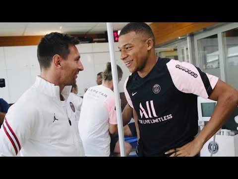 Premier Entraînement de Leo Messi Kylian Mbappé et Neymar au