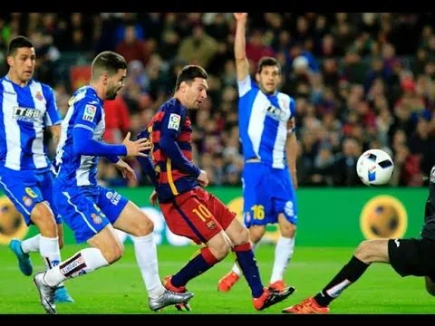 Lionel Messi First Goal in 2016 vs Espanyol (6.1.2016) HD