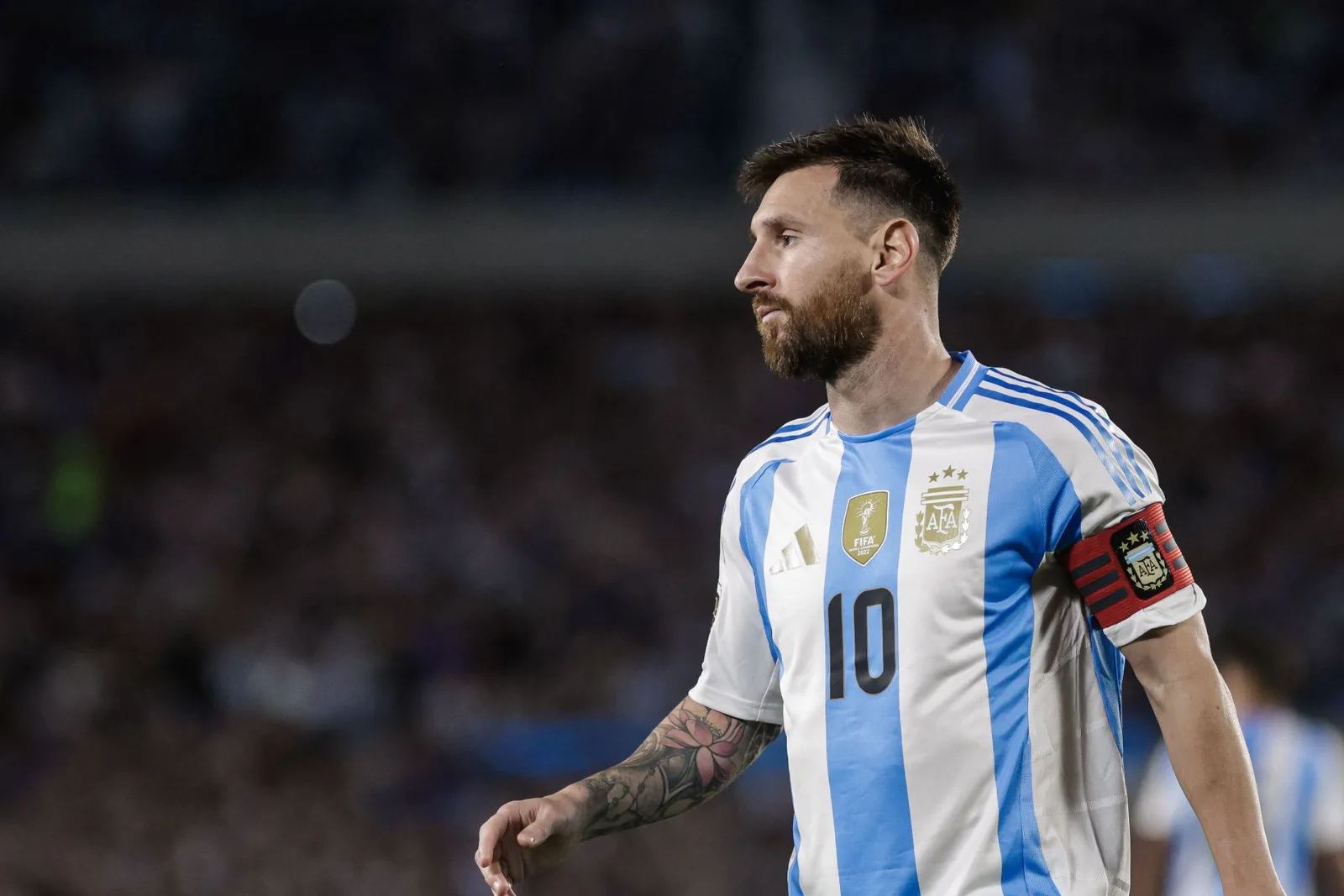 Lionel Messi partage le message en tant que ville argentine de Bahia Blanca après que les inondations soudaines dévastatrices tuent au moins 16 personnes
