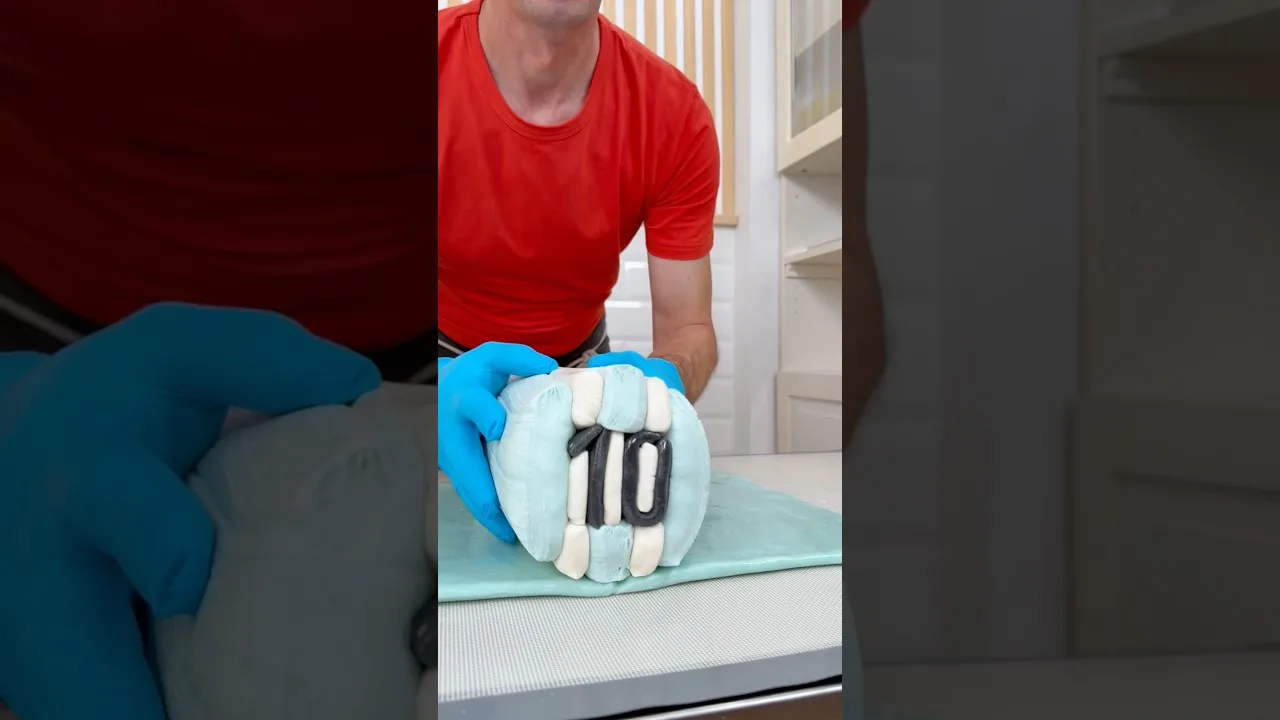 🇦🇷 Leo Messi In Candy 🤯 – Incroyable création de bonbons pour la Coupe du monde ! ⚽🔥