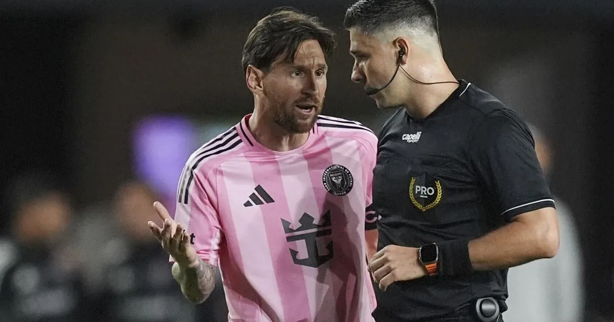 Les amendes de la MLS inter Miami Messi de Miami pour avoir placé la main sur le cou de l’entraîneur adjoint du New York City |