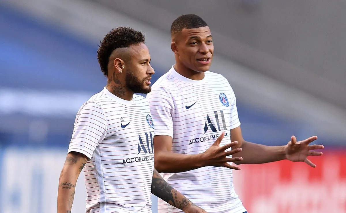 Neymar discute de la relation tendue entre Kylian Mbappé et Lionel Messi au PSG: « Il est devenu un peu jaloux »