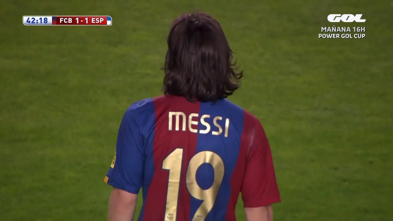 Lionel Messi 2006-2007 🌟 jeune forme, compétences, dribblement fou, vitesse, jeu et agilité