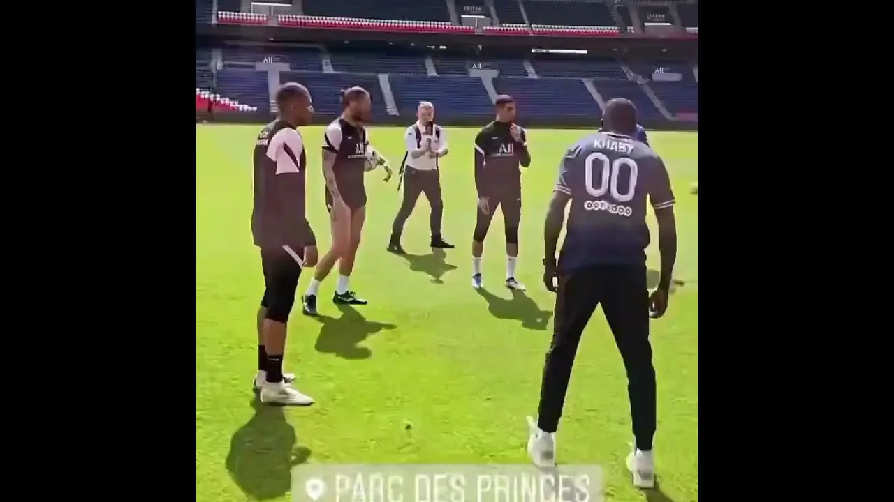 KHABY LAME RENCONTRE LEO MESSI AU PARC DES PRINCES