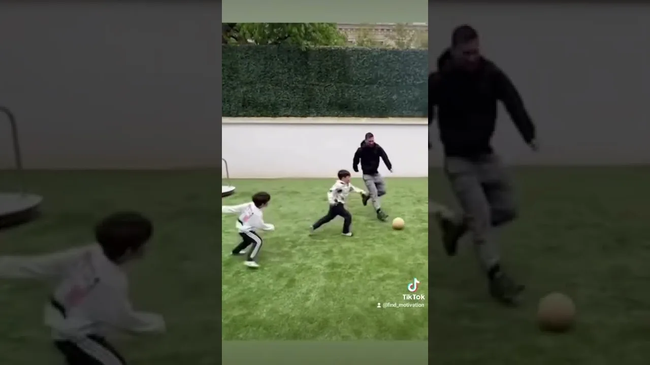 El regate de Leo Messi a su hijo 😳👏😁 #shorts #futbol