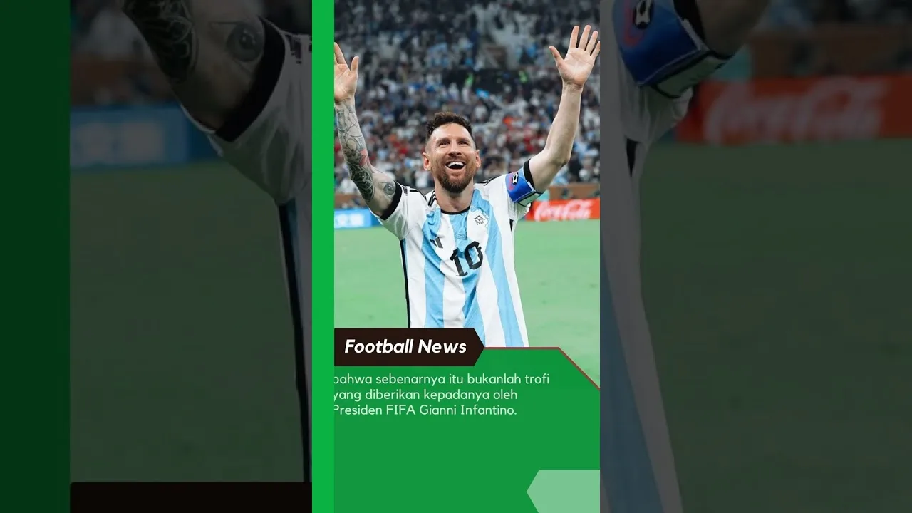 Walah! Lionel Messi Ternyata Angkat Trofi Piala Dunia Palsu